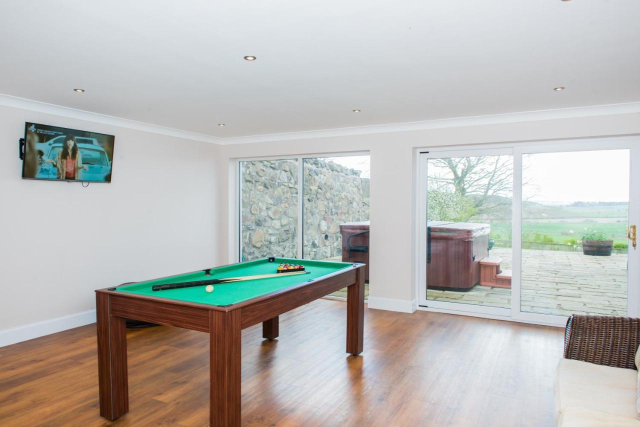 Balmeadowside Farmhouse With Hot Tub Cupar Exterior photo